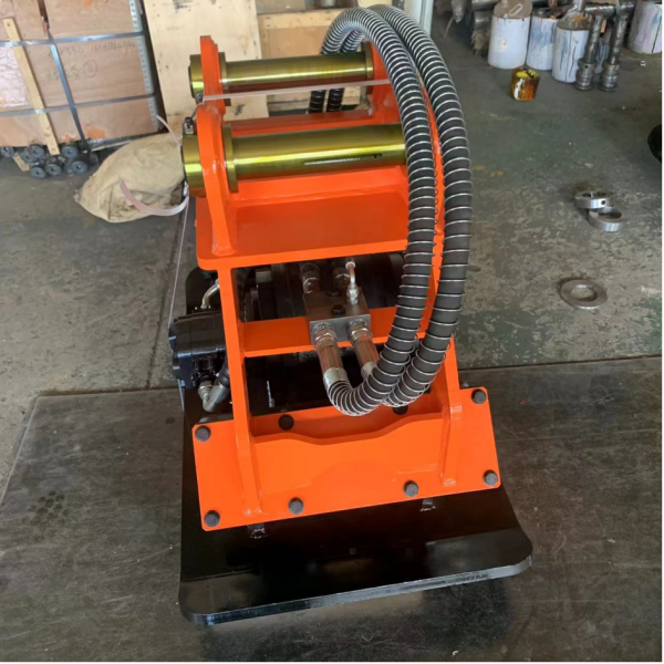 excavator-compactor-attachment