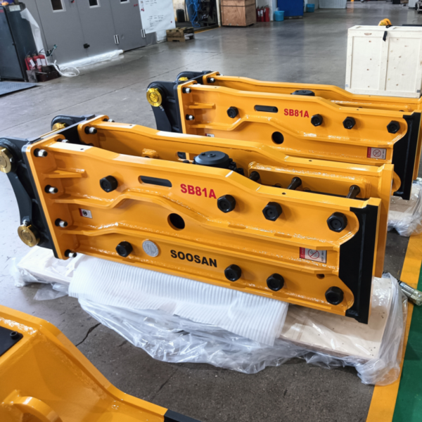 mini-excavator-rock-breaker